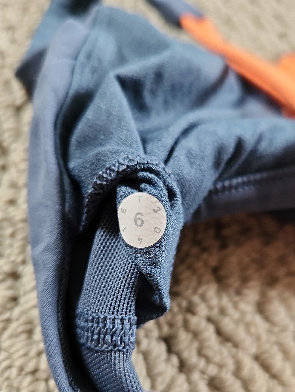 Lululemon Free To Be Zen Bra Size 6 - Picture 4 of 4